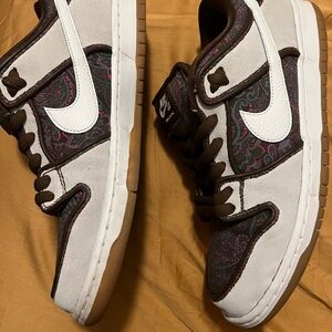 Nike White and Brown Sneakers with Pink Details